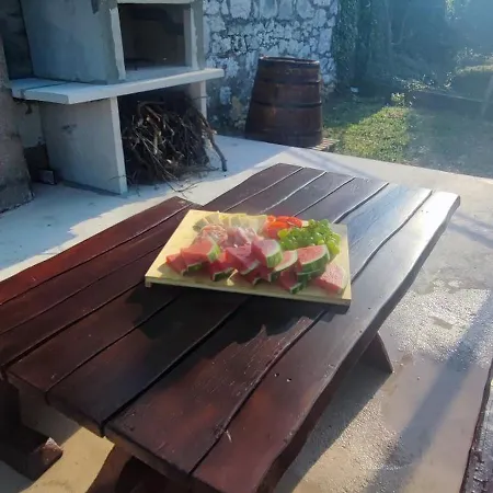 Nyaraló Bartulovic *